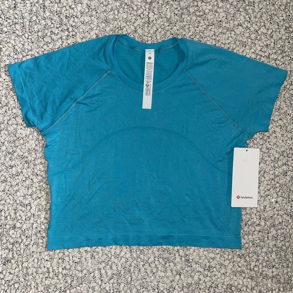 NWT LULULEMON SWIFTLY CROP - Picture 1 of 1